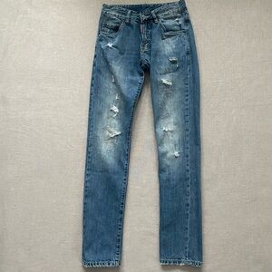 Dsquared2 distressed Y2K celebrity designer blue jeans.
